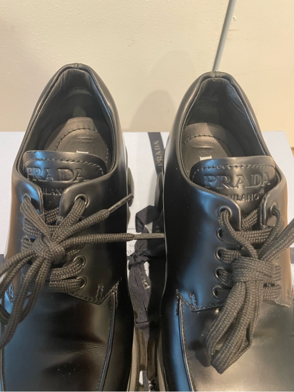 Prada Monolith brushed leather lace-up shoes in black Size EU 38 Earlier version - Picture 8 of 15